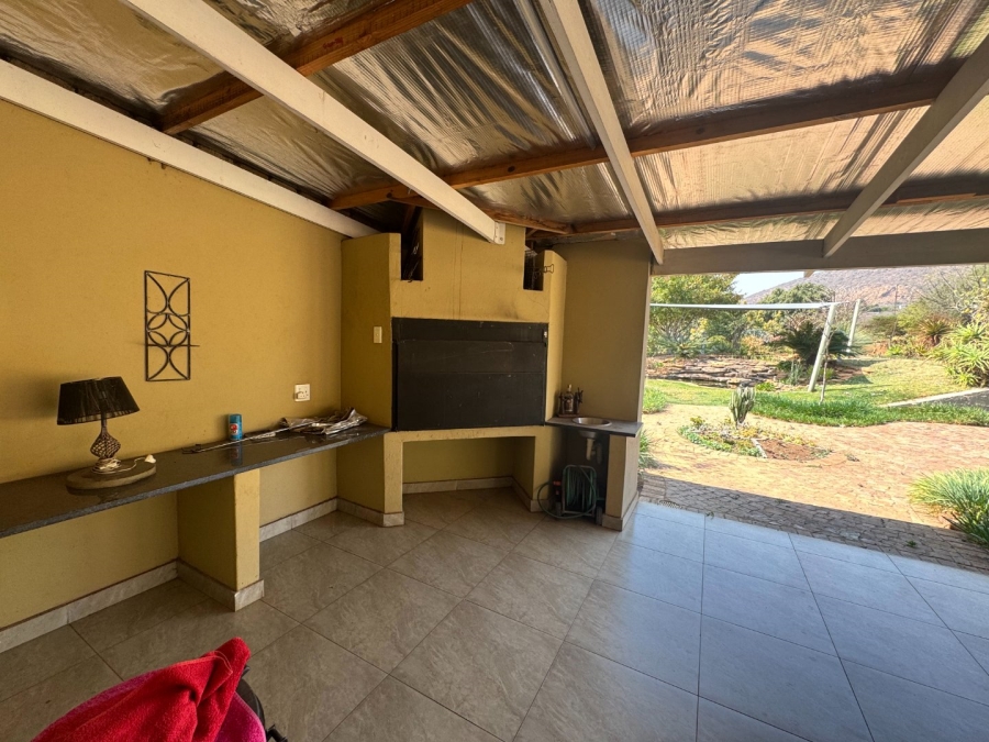 To Let 3 Bedroom Property for Rent in Zilkaatsnek North West